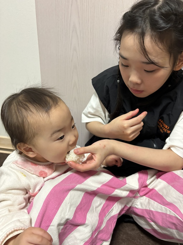 妹の満１歳の「一升餅」もどろんこ米で執り行いました